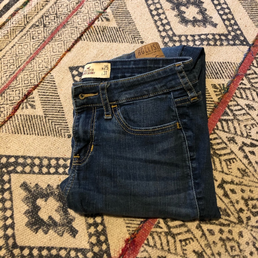 Hollister skinny jeans